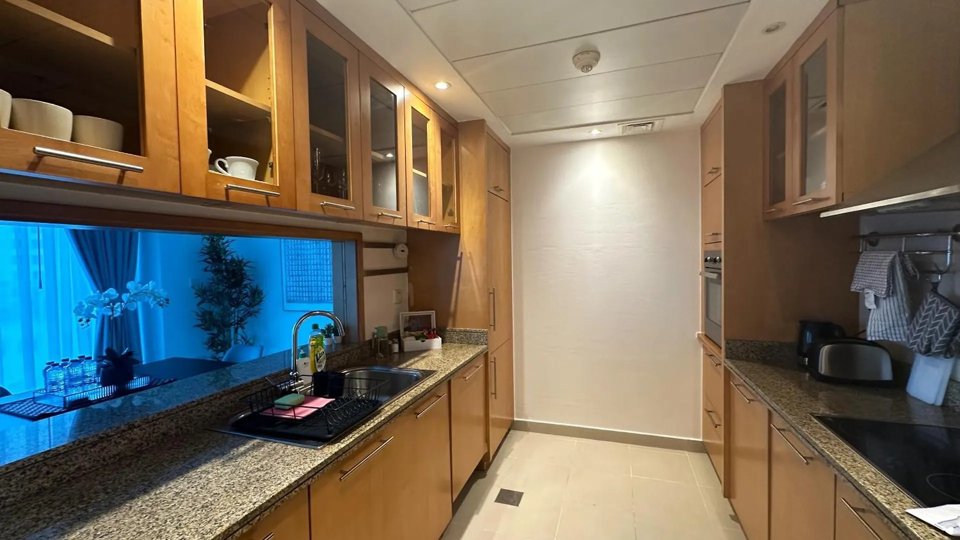 Family Friendly Spacious Best Location Marina Walk And Jbr Walk Dubai Apartment